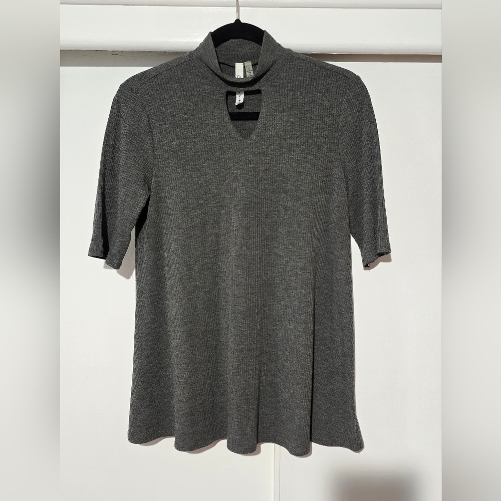 Gray Short-Sleeve Shirt with Keyhole Neck
